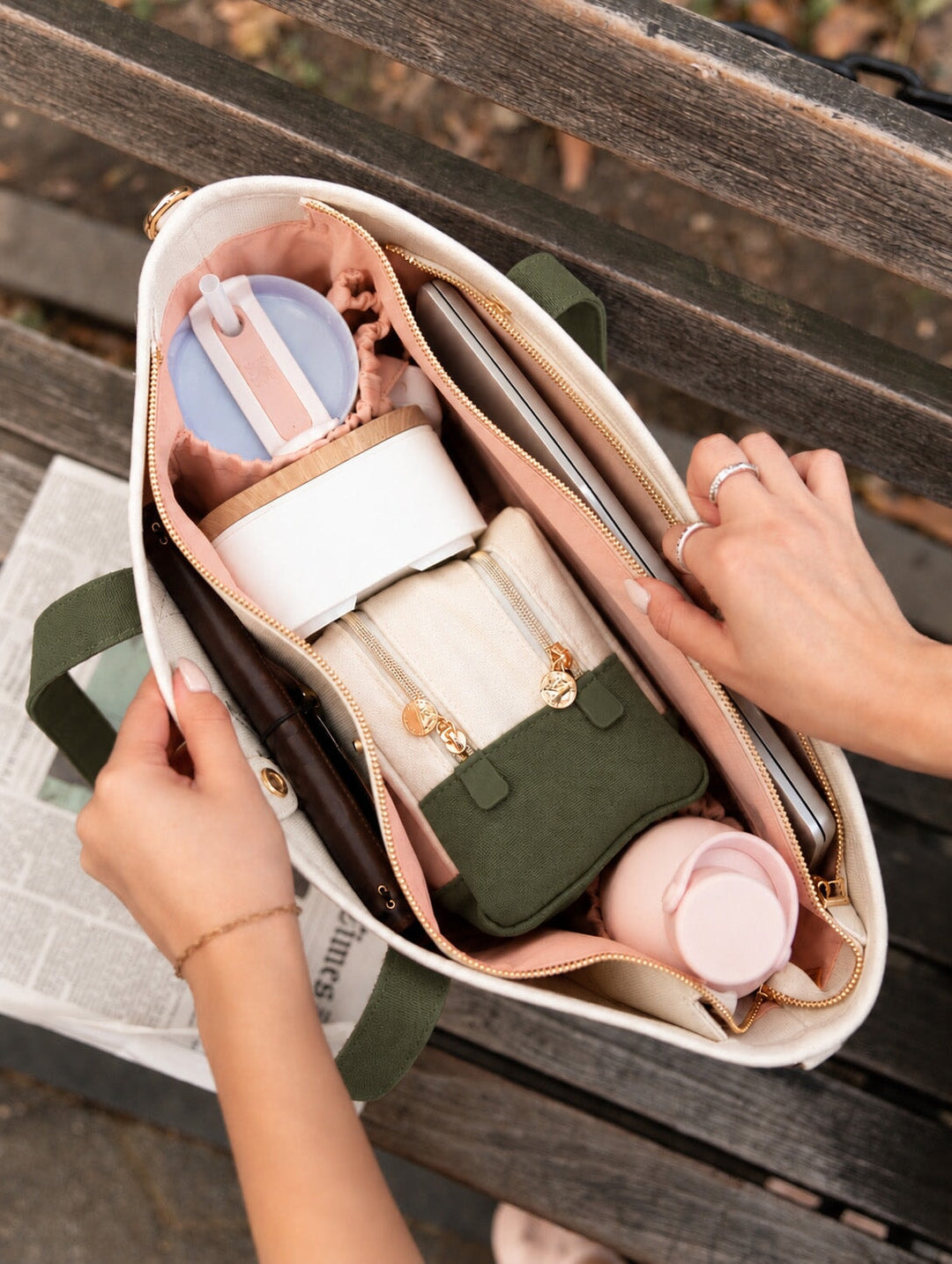 The Signature Tote Olive