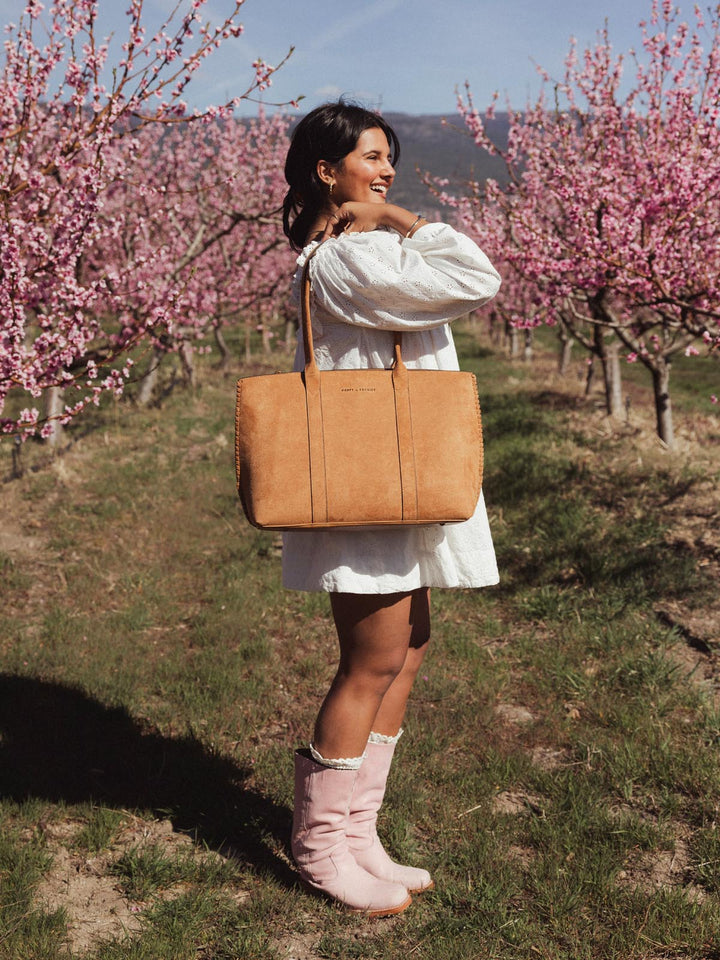 The Meadow Tote Cognac Suede