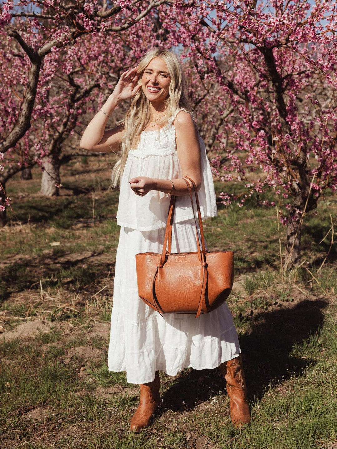 Etta Tote Cognac