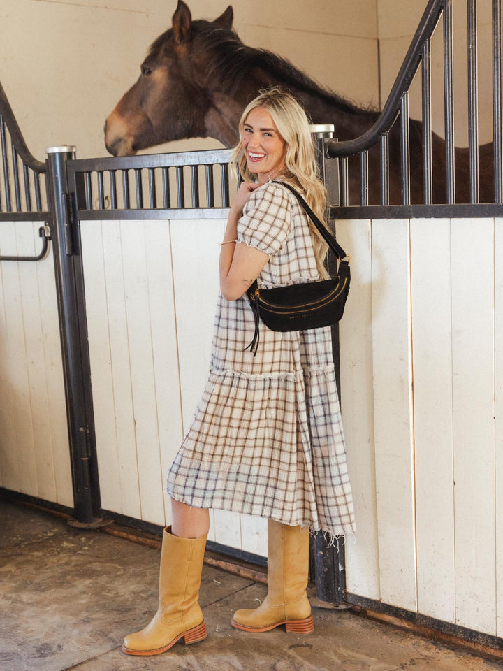 The Desert Crossbody Black