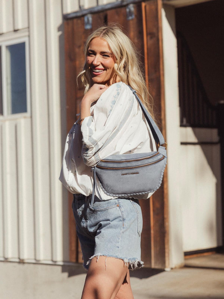 The Desert Crossbody Light Blue