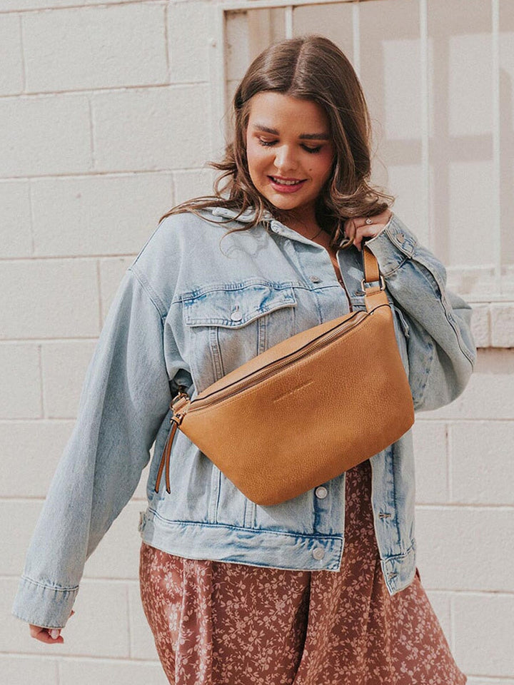 Large Sidekick Camel