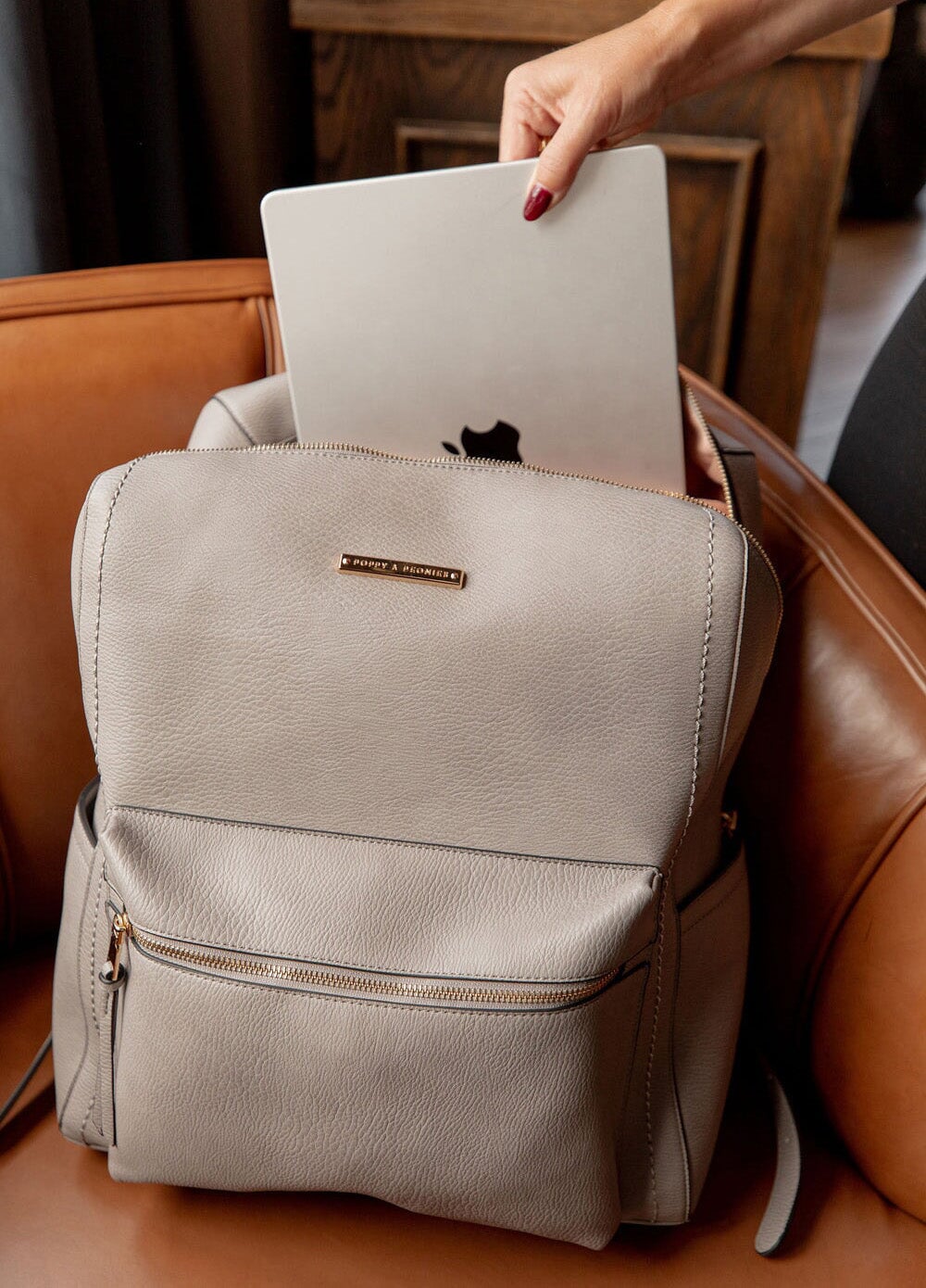 Nomad Backpack Black – Poppy & Peonies Nomad Backpack Black – Poppy & Peonies
