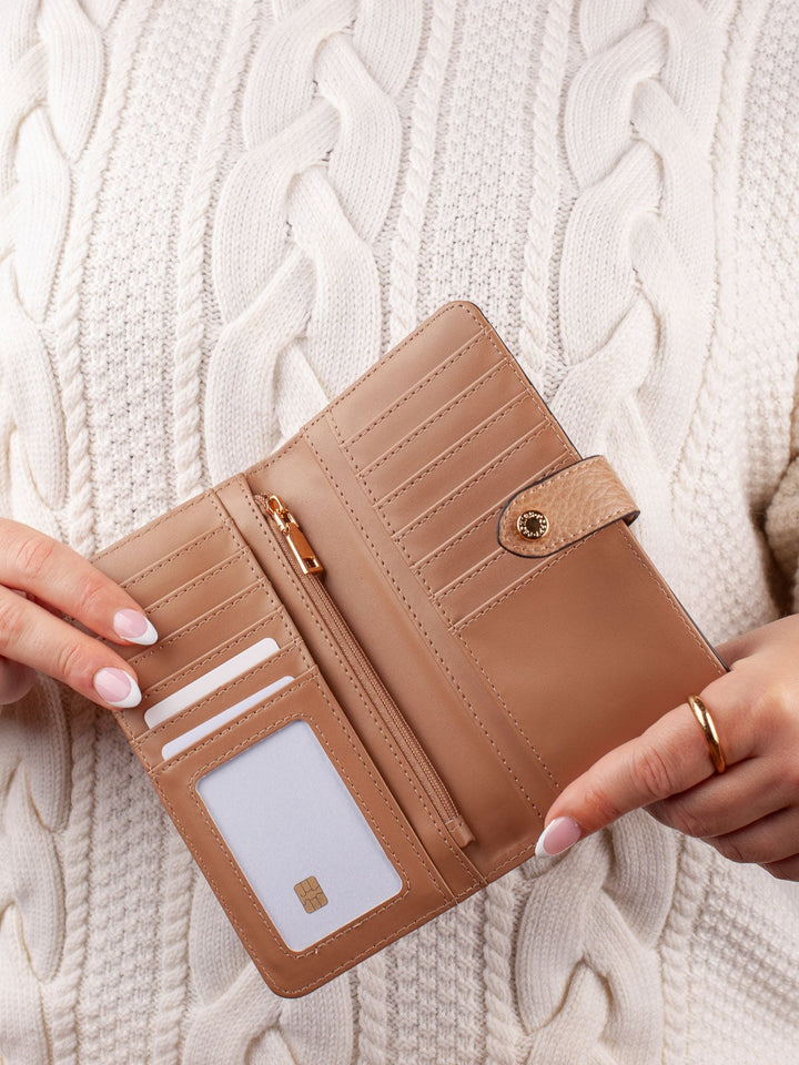 Go Anywhere Wallet Taupe