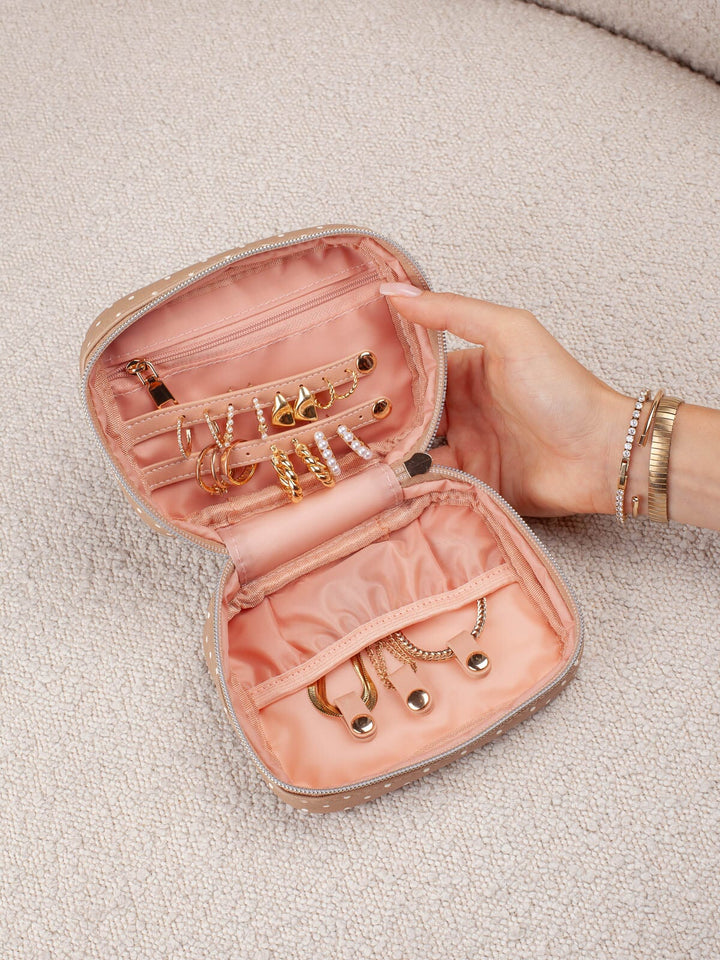 Poppy & Peonies Getaway Cosmetic Set in Brown Patchwork jewelry case with organized compartments.