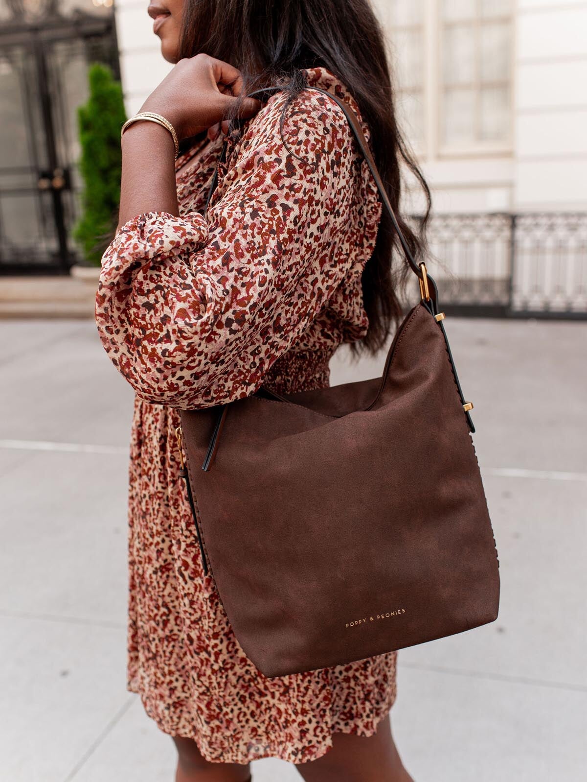 The Studio Bucket Bag Cognac | Poppy and Peonies – Poppy & Peonies