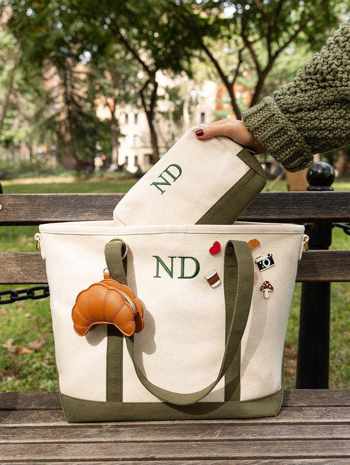 The Signature Tote Olive