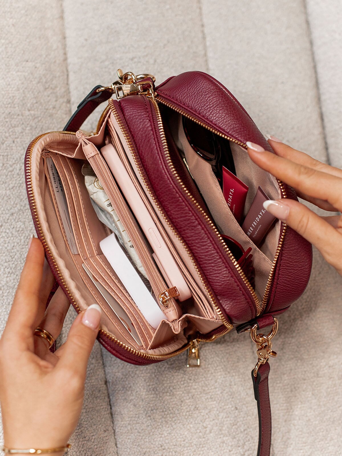 24/7 Crossbody Berry | Poppy and Peonies – Poppy & Peonies