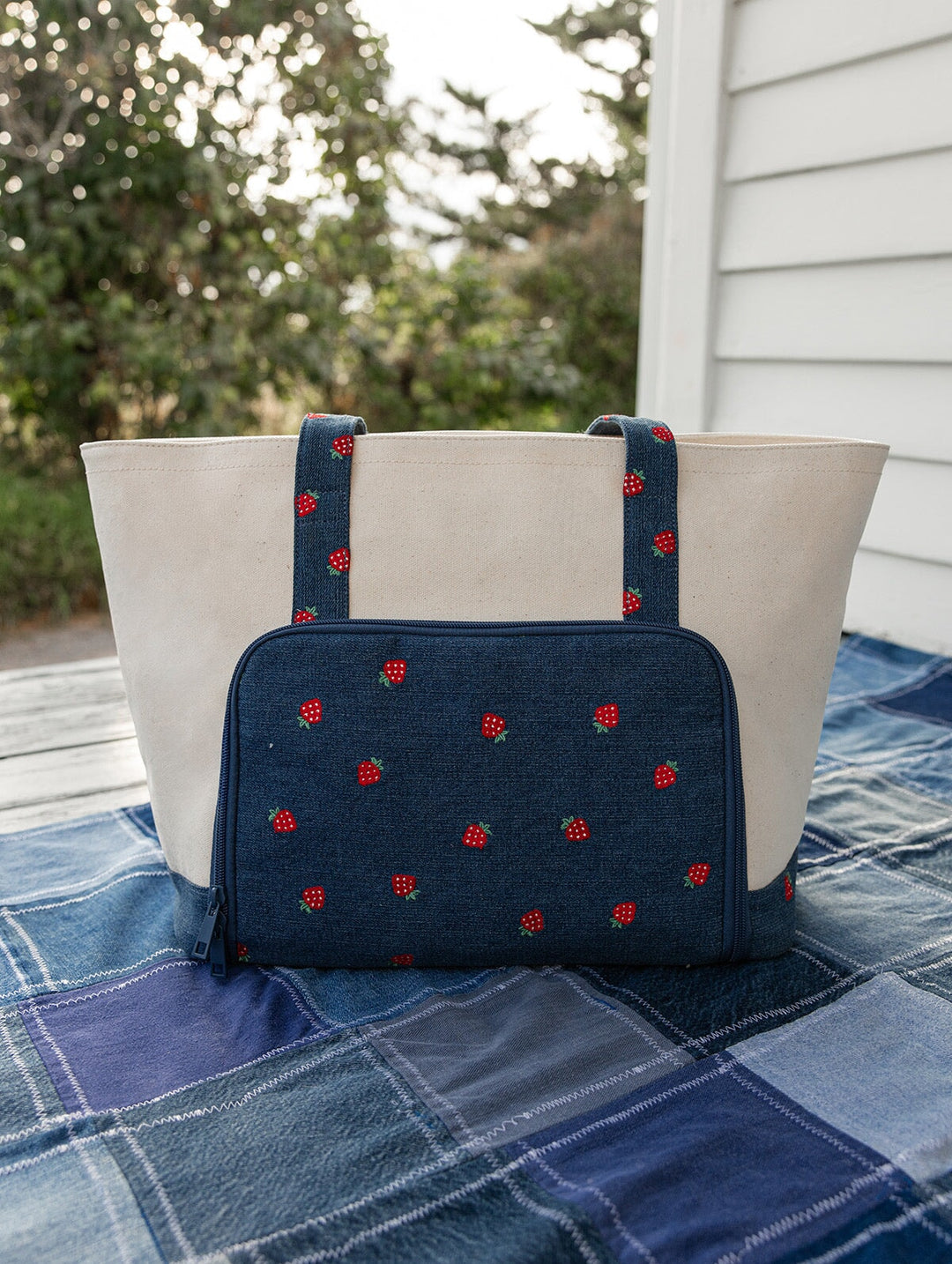 Analog Tote Strawberry Denim
