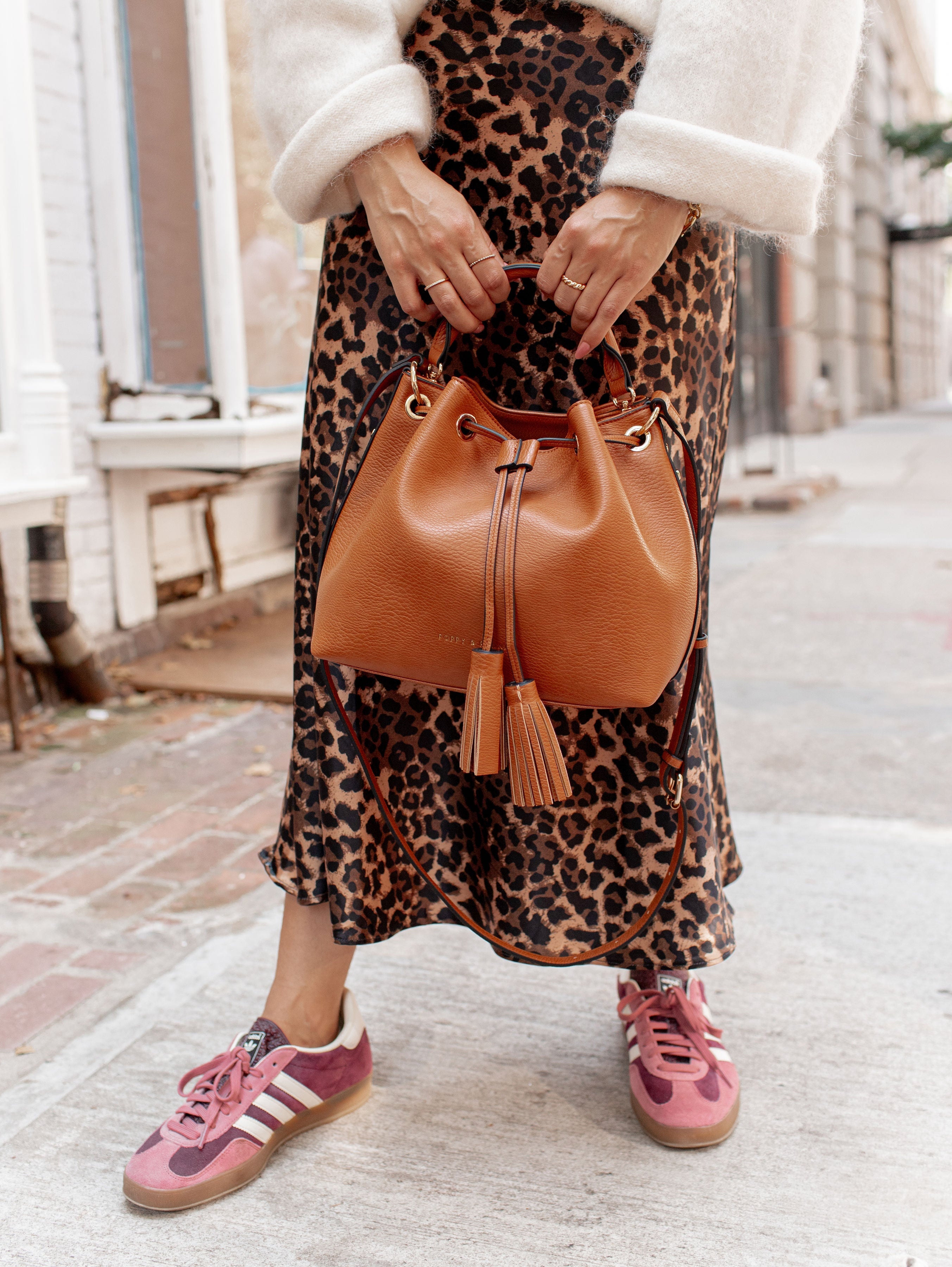 Pulled Together Bucket Bag Cognac | Poppy and Peonies