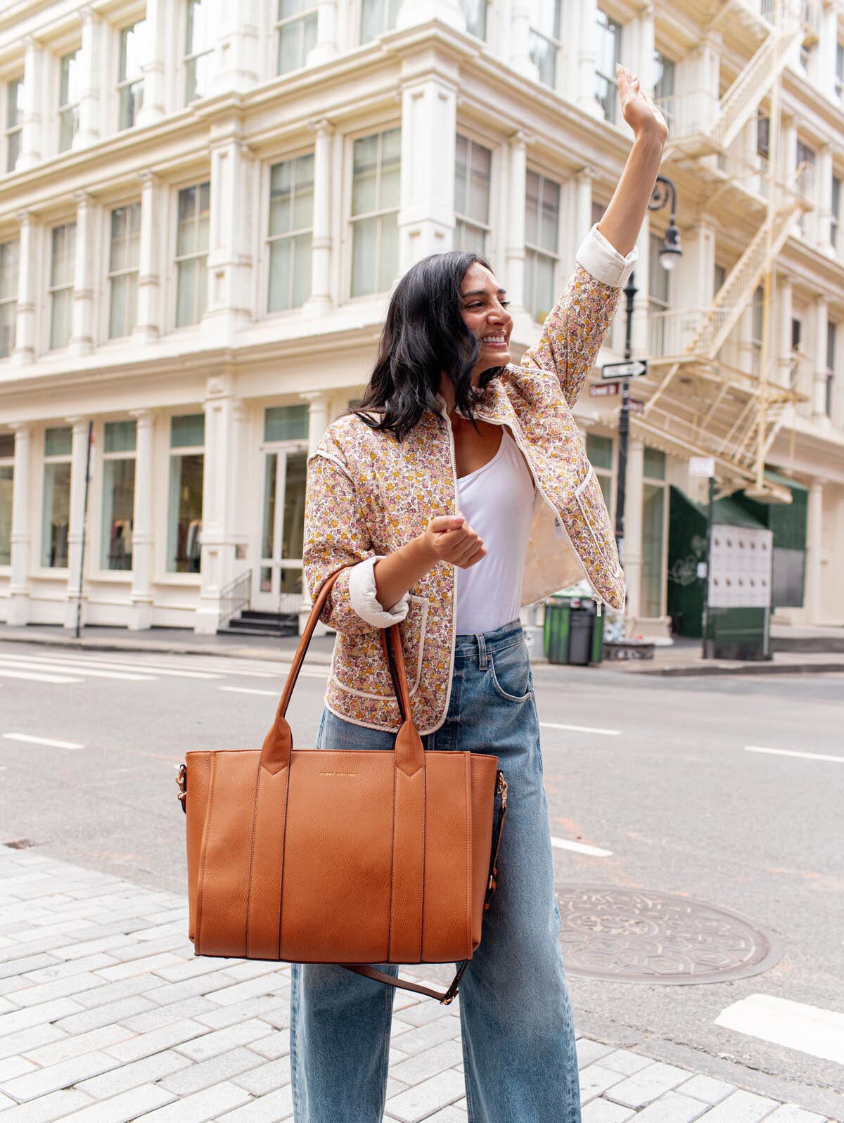 Multitasker Tote Cognac | Poppy and Peonies – Poppy & Peonies