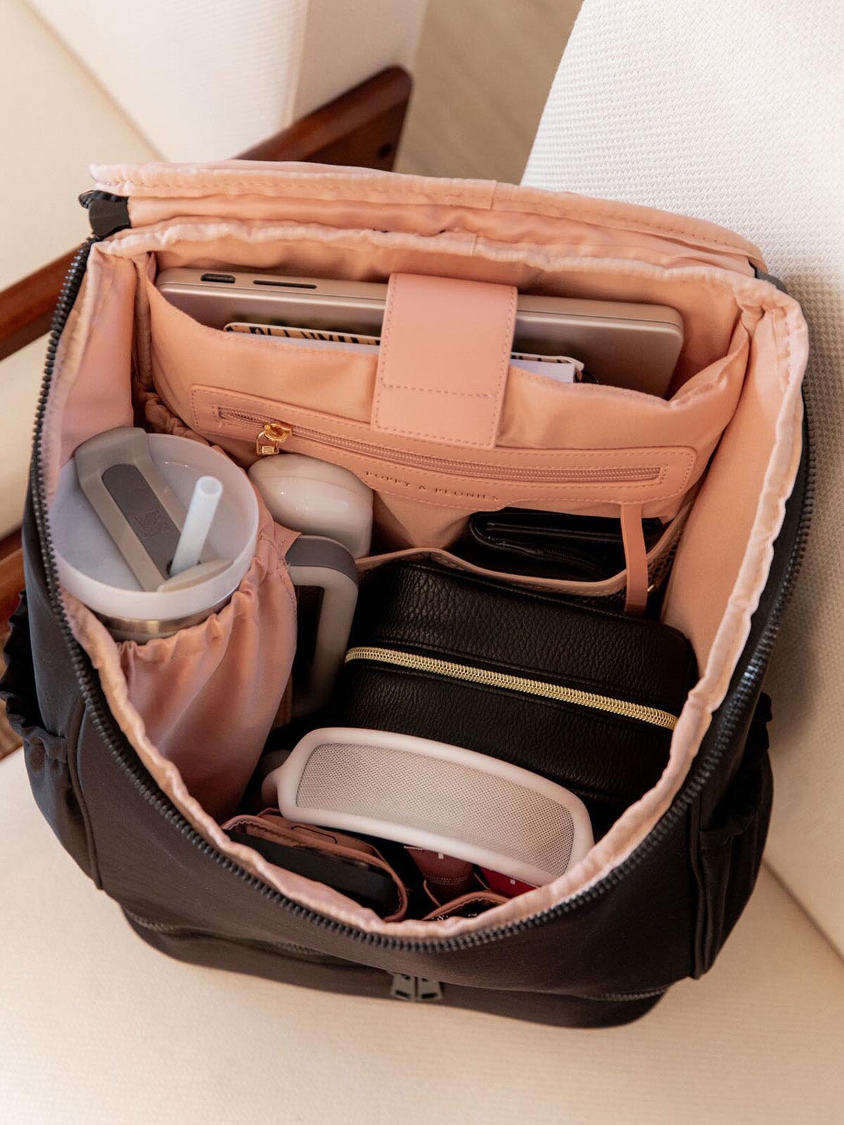 The Summit Backpack Black | Poppy and Peonies – Poppy & Peonies