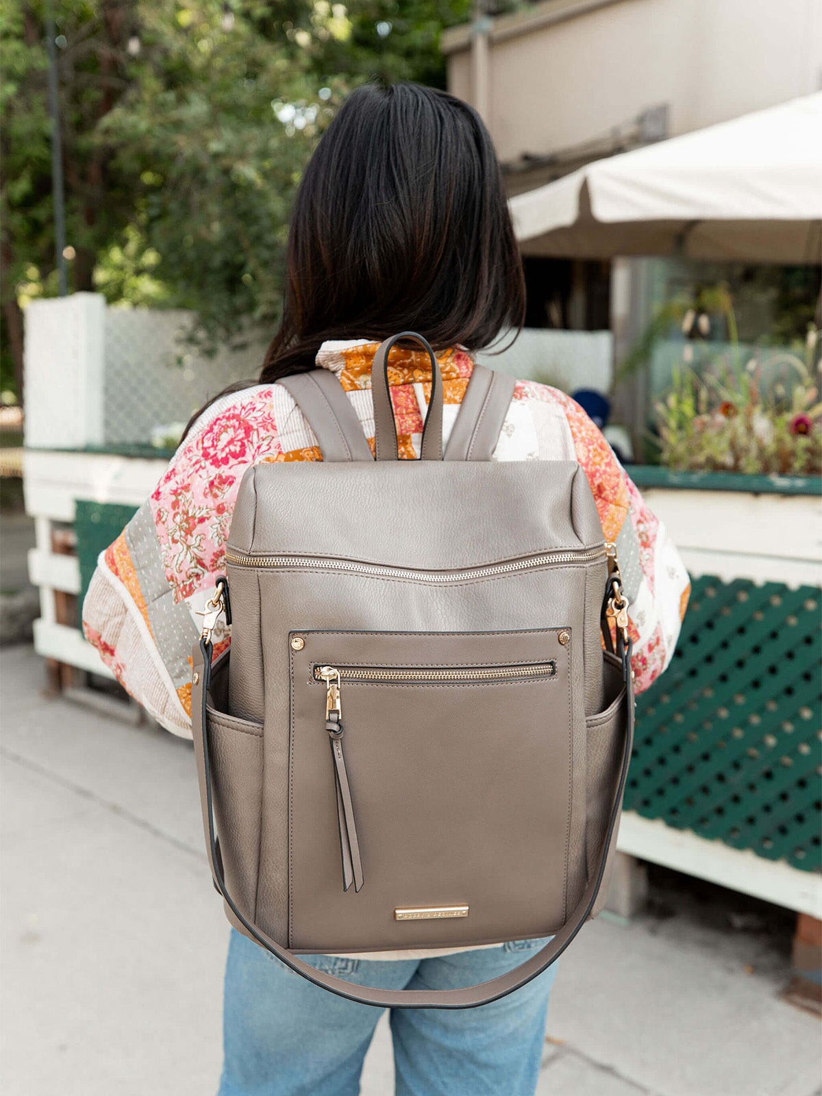 Commuter Backpack Dark Grey | Poppy and Peonies – Poppy & Peonies