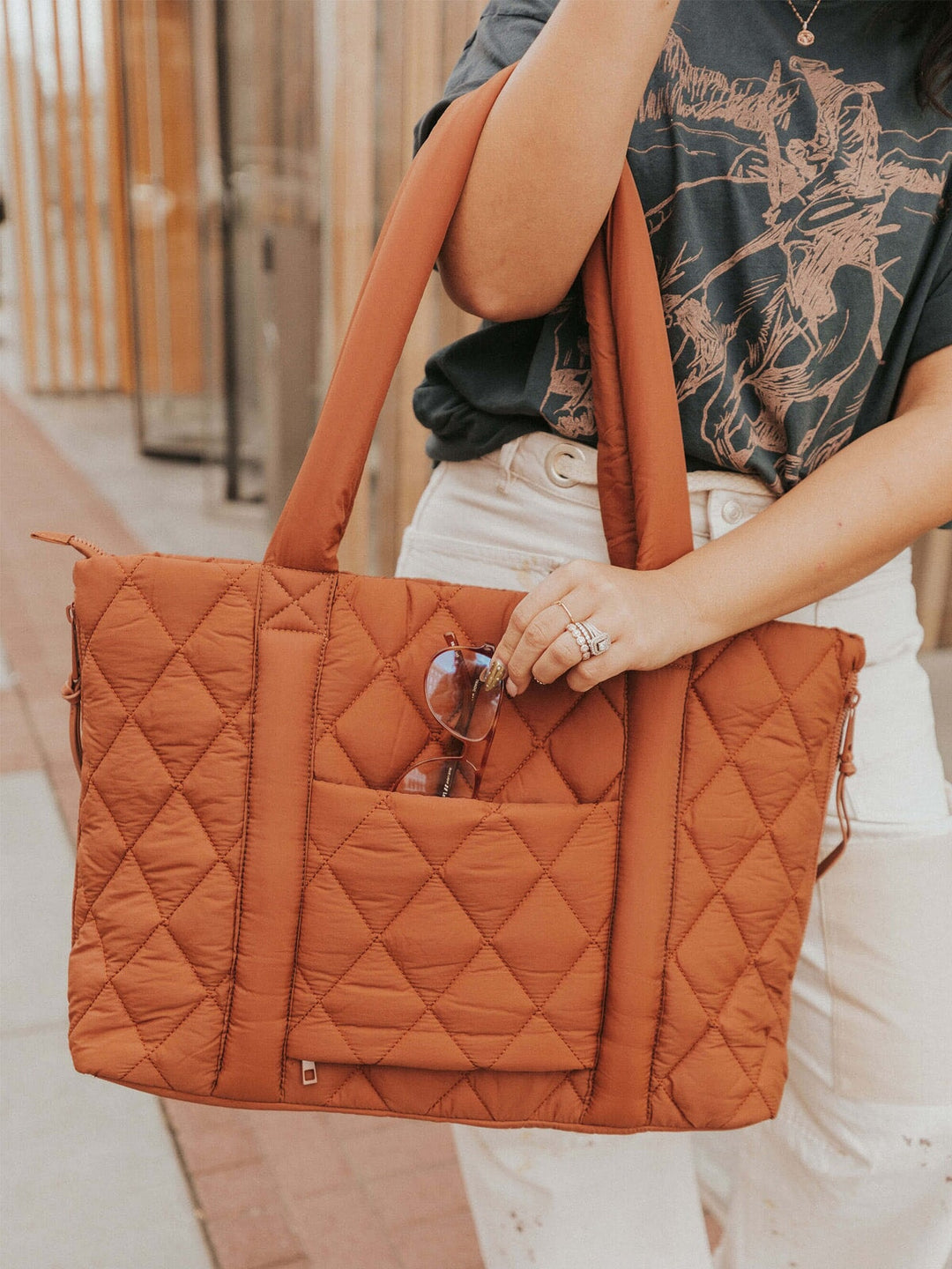 Tote It Cognac