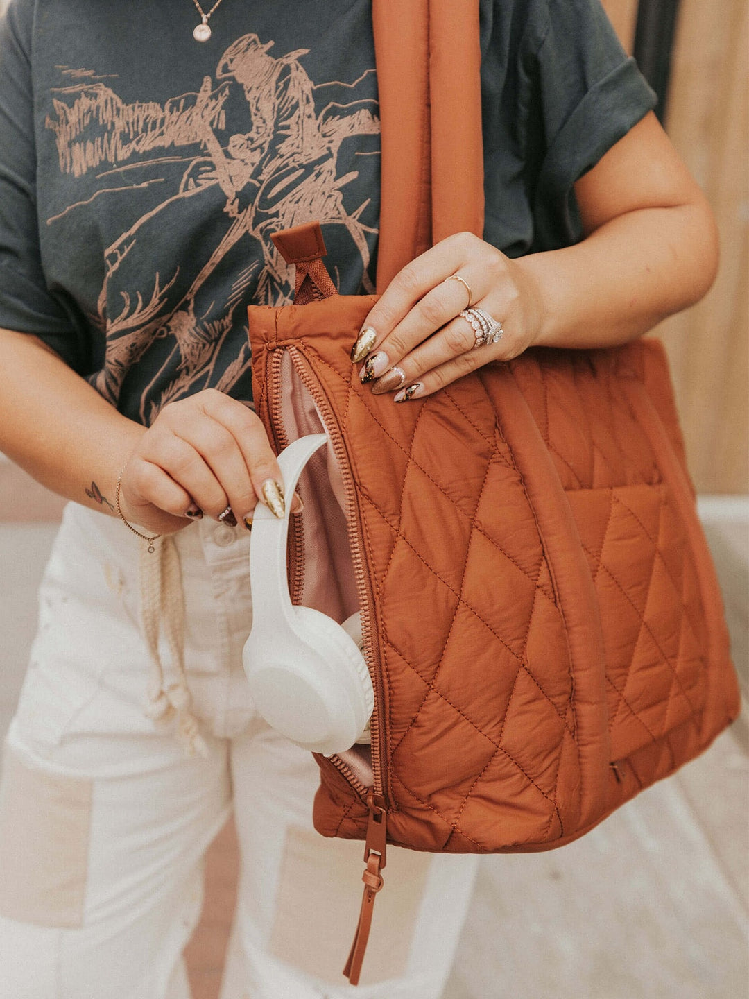 Tote It Cognac