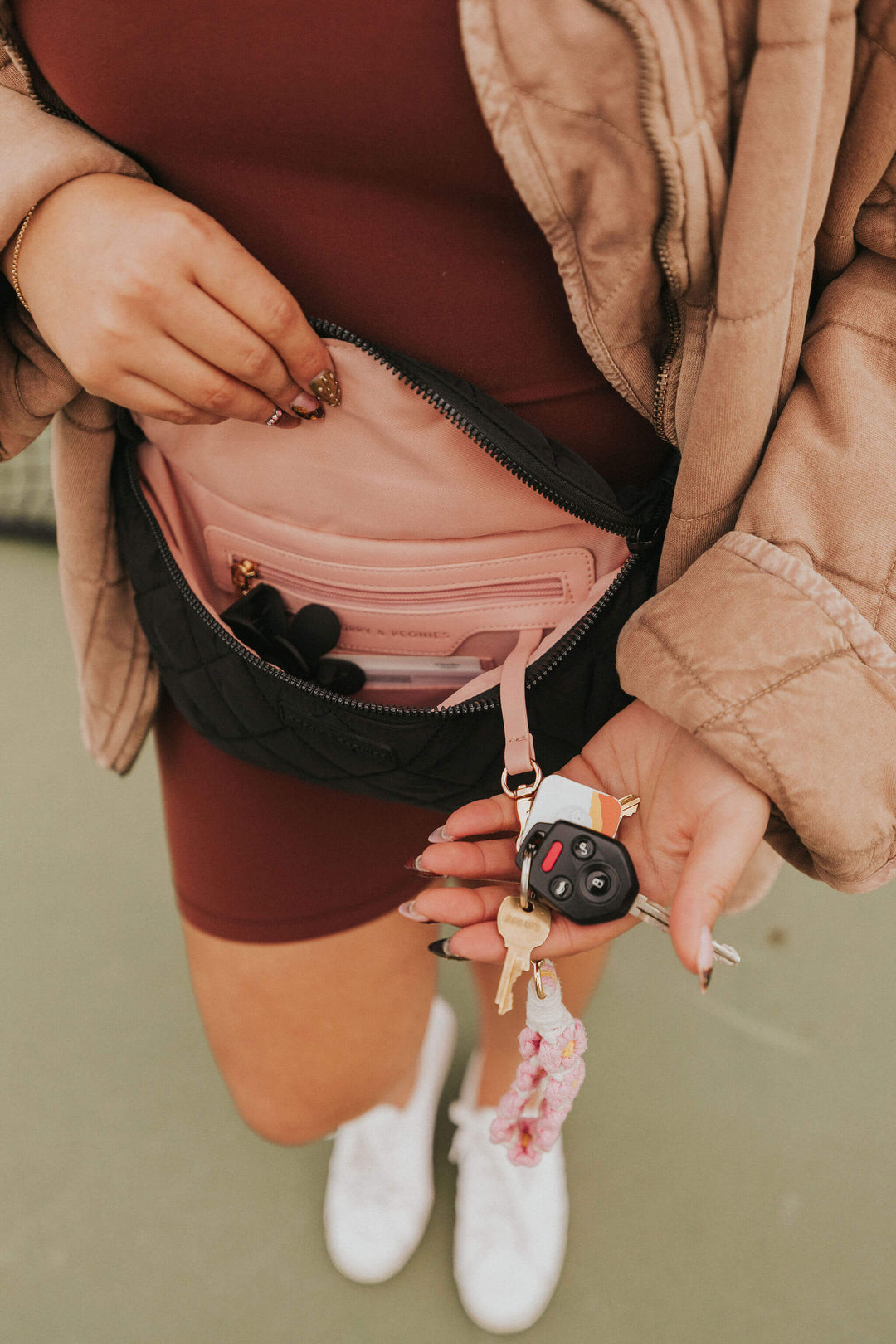 Quilted Large Sidekick Black | Poppy and Peonies – Poppy Quilted Large Sidekick Black | Poppy and Peonies – Poppy