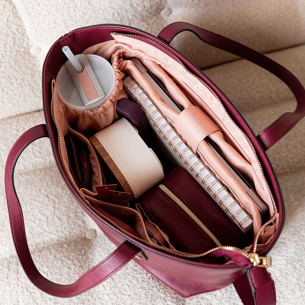 GO-GETTER TOTE berry