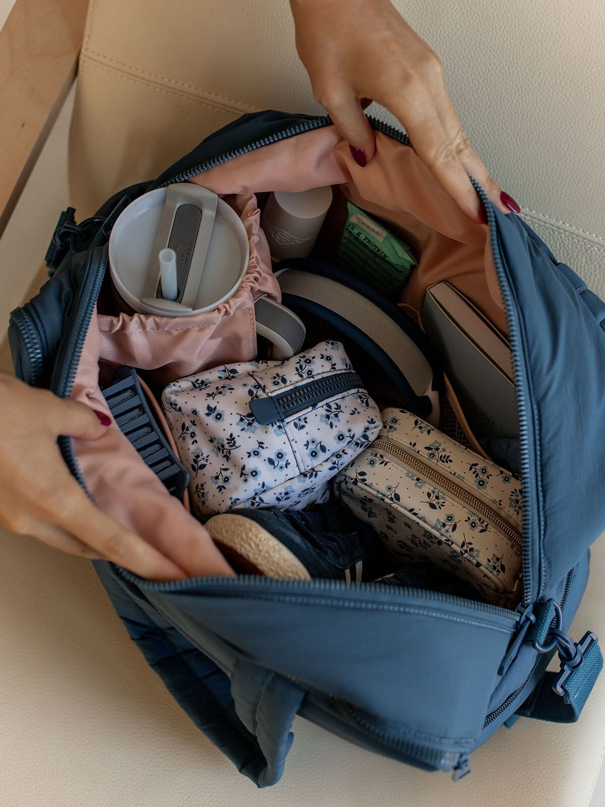 Off Duty Tote Blue | Poppy and Peonies – Poppy & Peonies