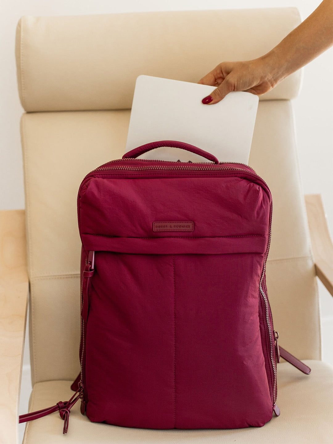 The Flex Backpack Berry