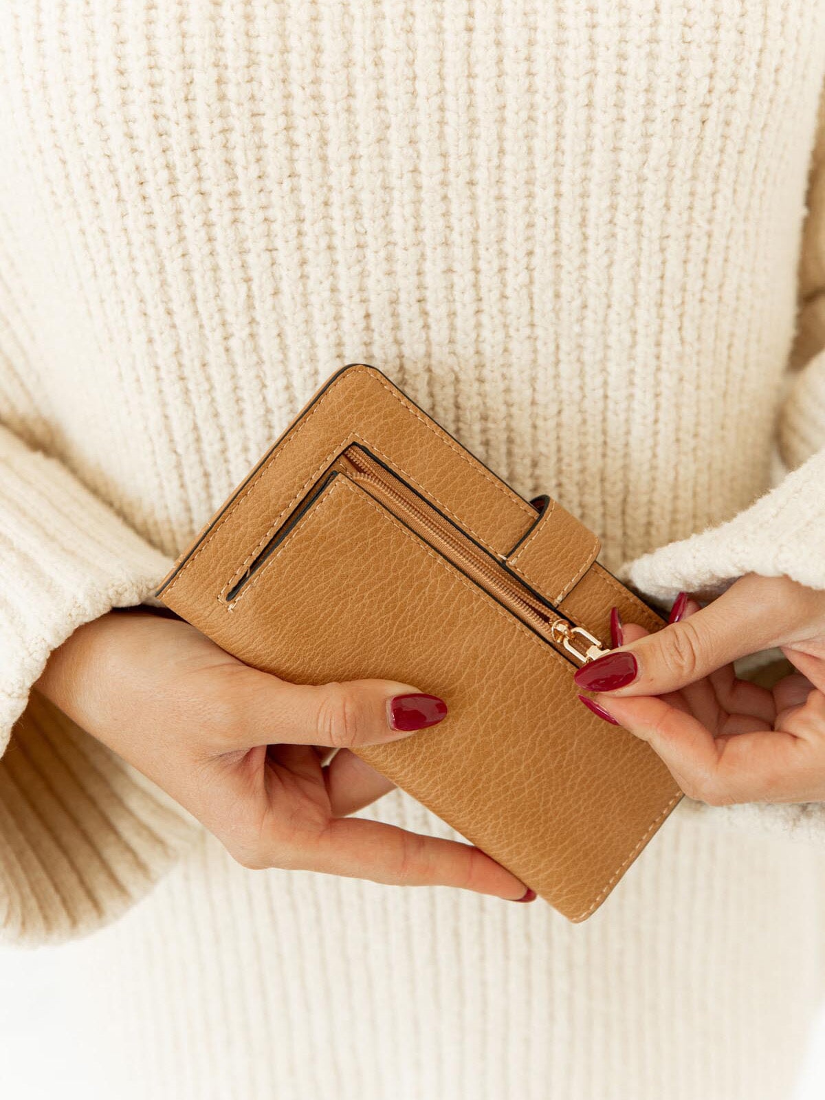 Go Anywhere Wallet Camel | Poppy and Peonies – Poppy & Peonies