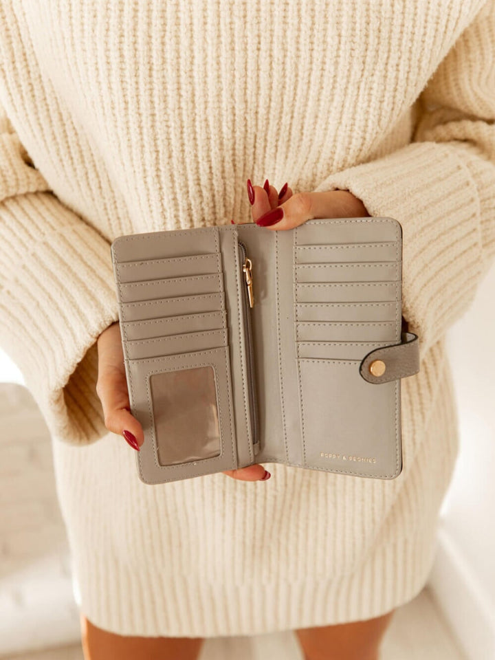 Go Anywhere Wallet Grey