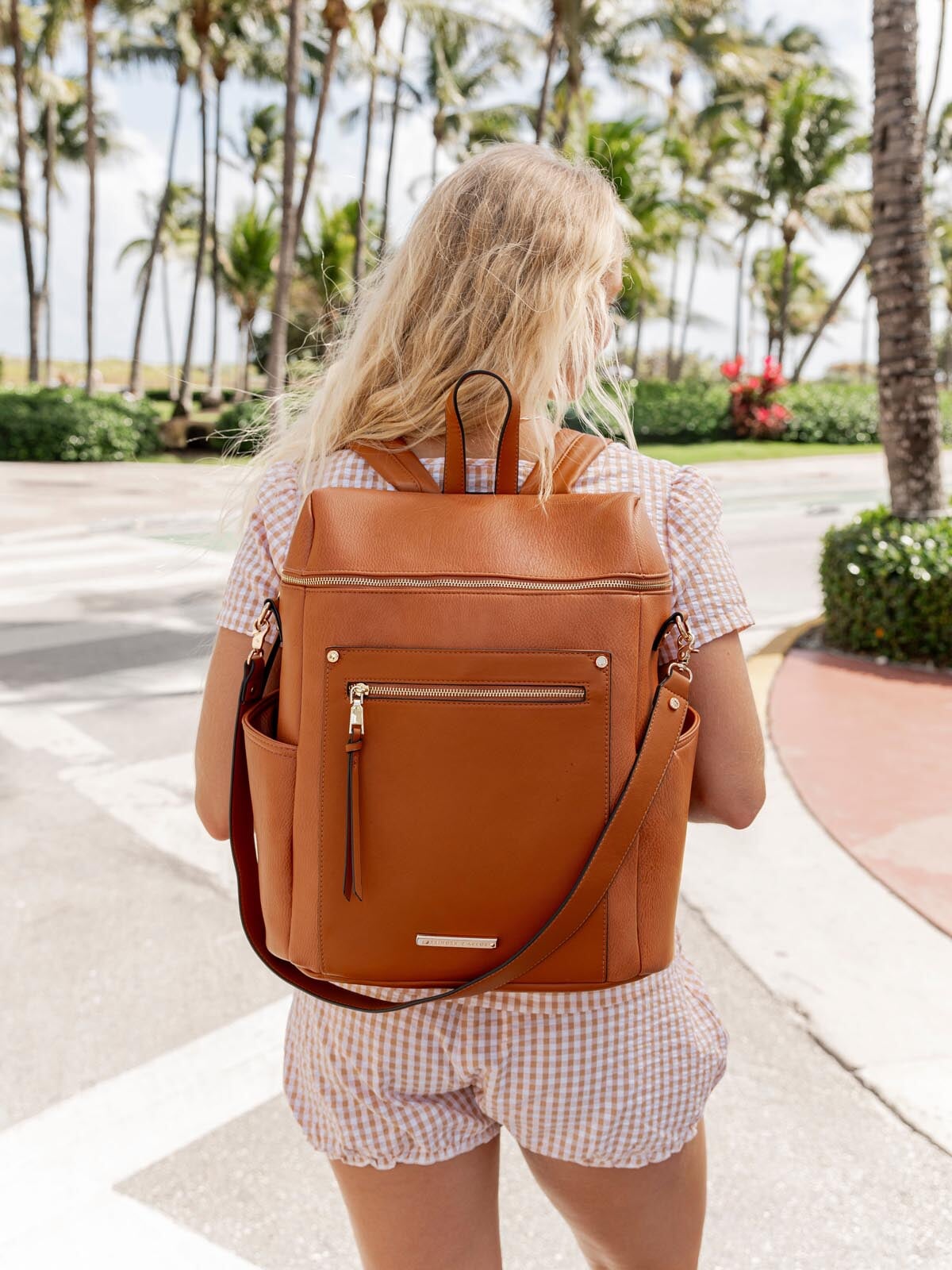 Commuter Backpack Cognac | Poppy and Peonies – Poppy & Peonies