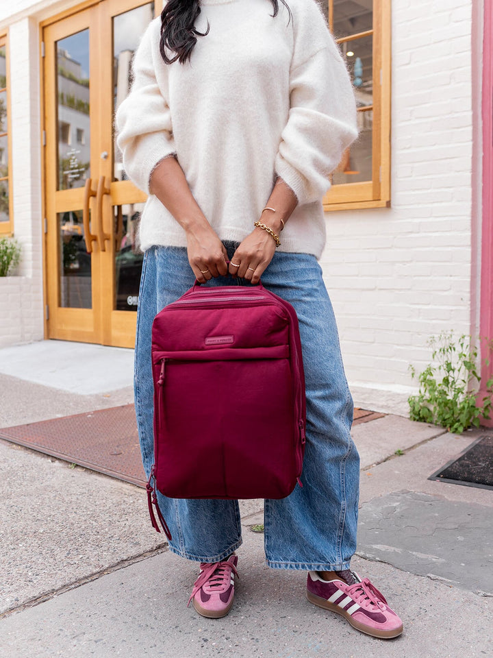 The Flex Backpack Berry