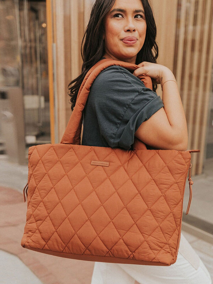 Tote It Cognac