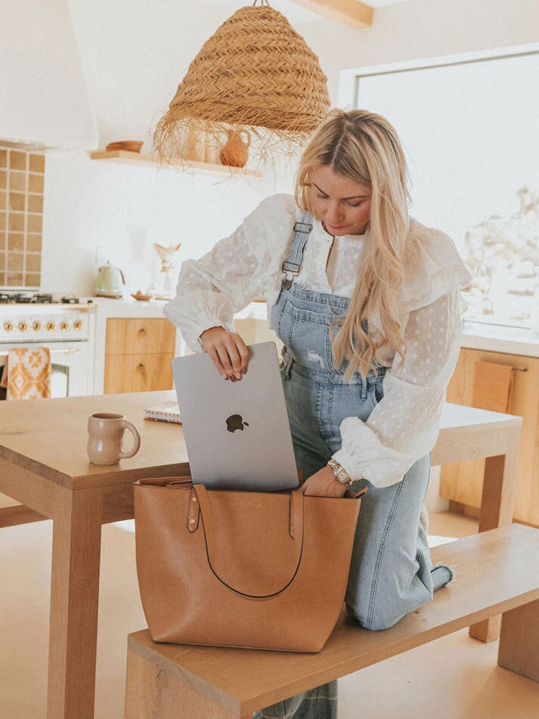 GO-GETTER TOTE camel